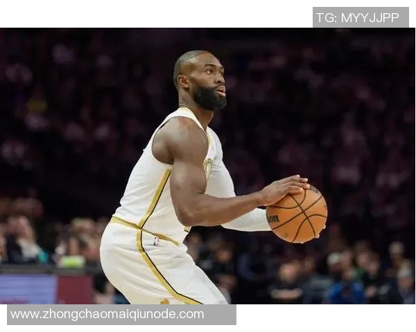 杰伦布朗狂砍41分6板7助5断1帽却难救球队首节火力全开表现引人注目