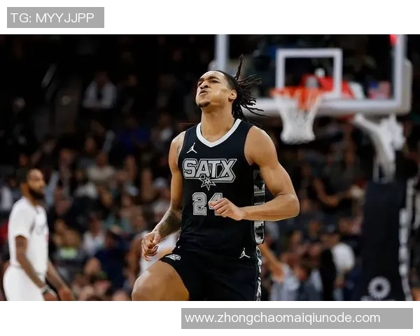 瓦塞尔表现平平三分球失准但仍贡献12分6板助球队稳定发挥